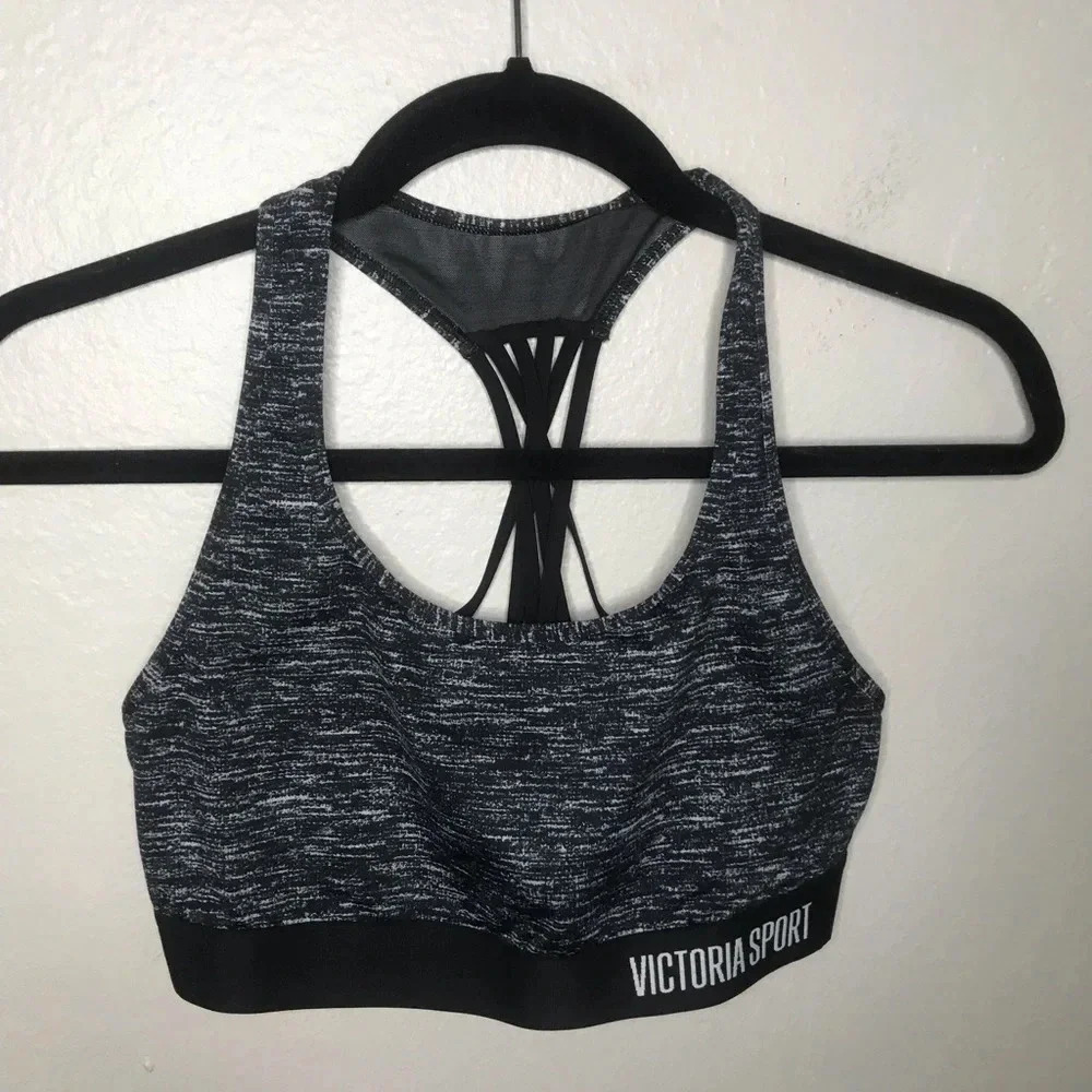 Victoria Sport Sports Bra Size Small